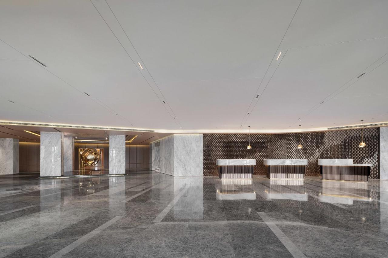 Holiday Inn Shanghai Huaxia By Ihg - Overlooking City Scenery At Sky View Restaurant Exterior foto